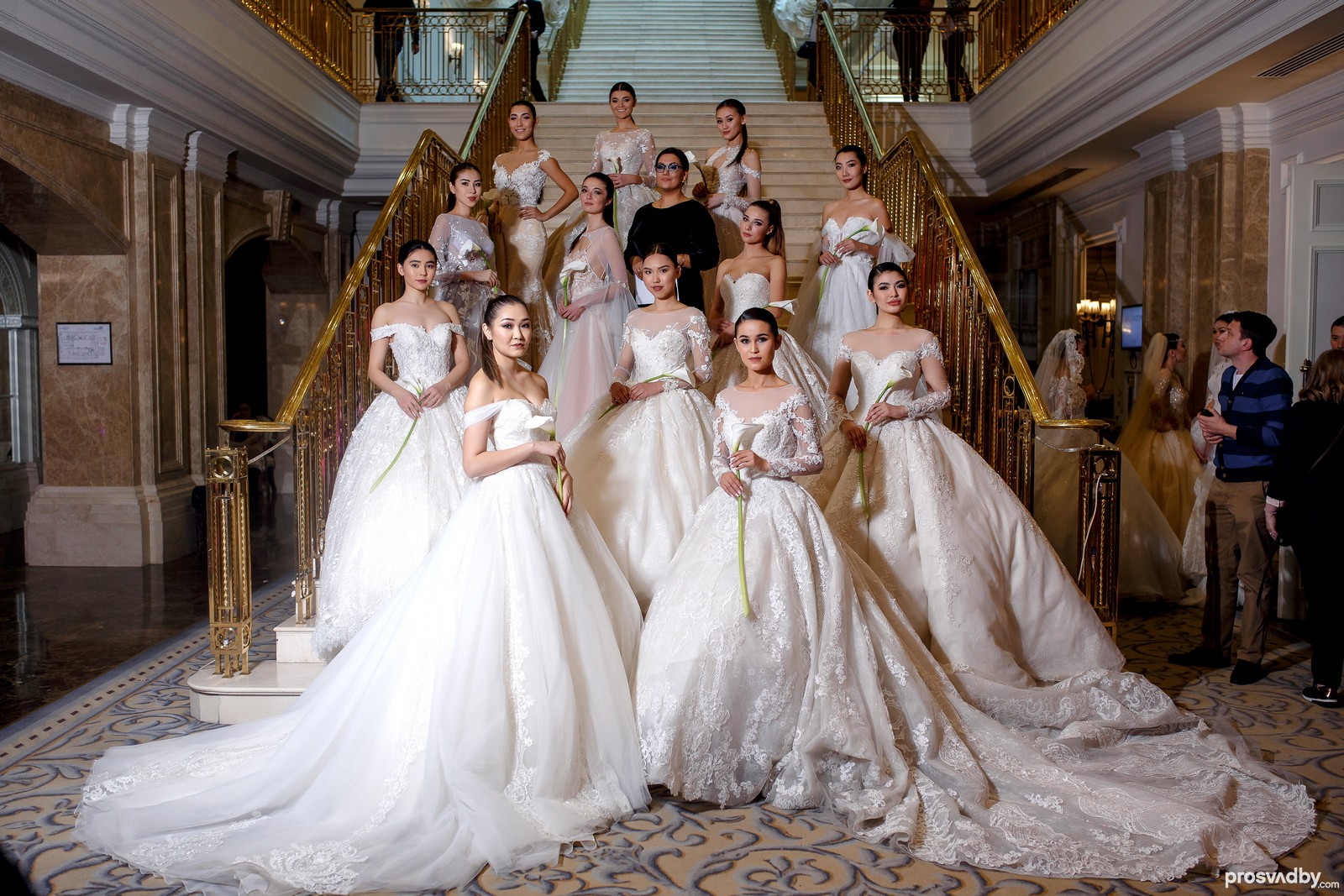 Модели свадебного салона Bridal @bridal_pvl_almaty с хозяйкой салона Сауле Нурмухановой Модели свадебного салона Bridal @bridal_pvl_almaty с хозяйкой салона Сауле Нурмухановой