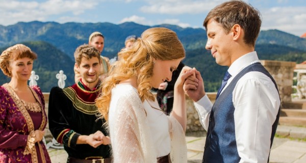 Свадьба Артема и Светланы в замке Словении по средневековым традициям