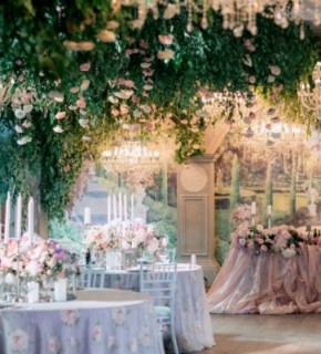 Свадьба Антона и Юлии: любовная поэзия в розовых цветах
