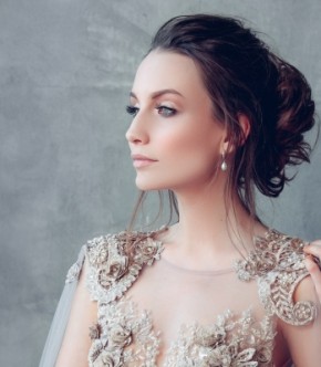 Алена Амрос, владелица и дизайнер бренда AMROS ATELIER (Санкт-Петербург): «Я сапожник не без сапог!» Алена Амрос, владелица и дизайнер бренда AMROS ATELIER (Санкт-Петербург): «Я сапожник не без сапог!»